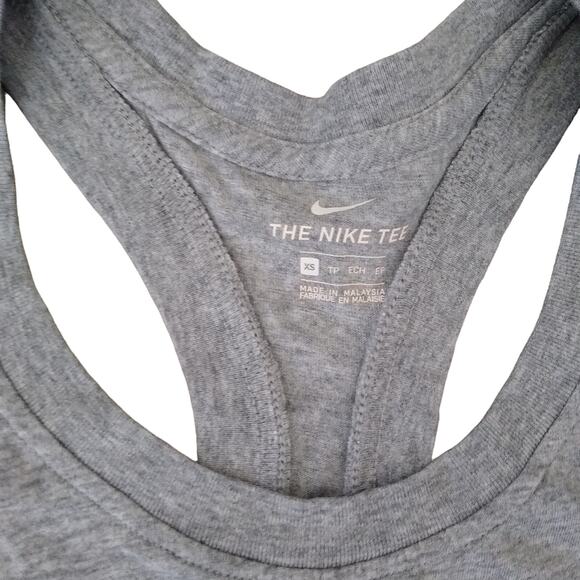 ❄️2/$5❄️[B7] Nike Race Back Active Top, Size XS - Picture 2 of 3